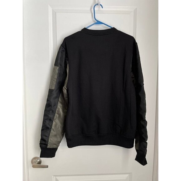 Sweater - Picture 2 of 4